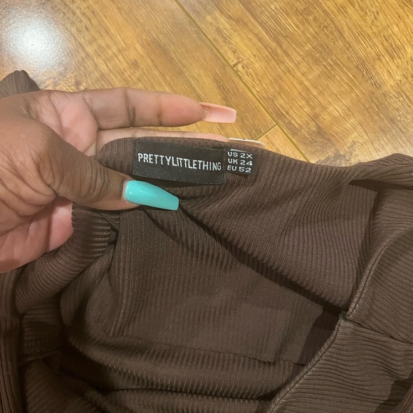 Brown ribbed midi length fitted dress - Picture 4 of 5